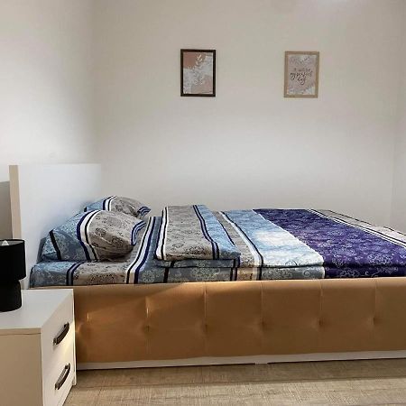 The Best Apartament Central Hunedoara Exterior foto