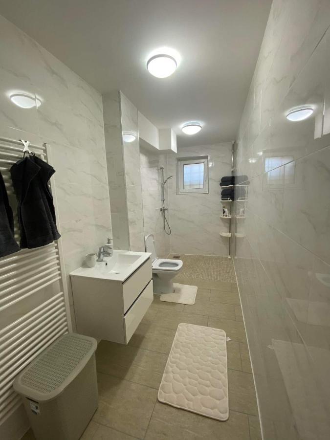 The Best Apartament Central Hunedoara Exterior foto